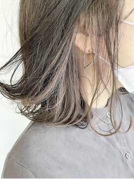 シア(sia) コントラストインナーカラーブリーチハイライトカラーボブ心斎橋