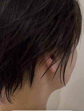 軽い質感のナチュラルショート