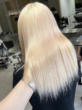 ベンジー 香椎店(benji) 抜きっぱなしホワイトブロンド