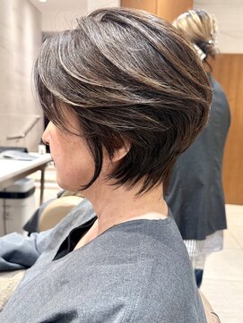 ピークアブー アヴェダ ギンザシックス(PEEK-A-BOO AVEDA GINZASIX) 大人女性に人気◎美シルエットショート