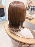 ベージュ×レイヤー