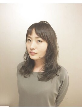 ピエドプールポッシュ(PiED DE POULE POCHE) 短めバング×小顔レイヤー