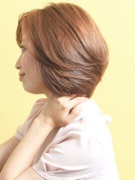 アンダートゥリー(_TREE) 大人レイヤーボブ「エスプリ×ヌケ感」【表参道】遠藤