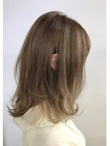 モリオフロムロンドン 大宮店(morio from London)&nbsp;大人可愛い外ハネミディ×ベージュグラデーションカラー