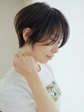 シェリー(Cherie) 大人ナチュラルレイヤーショートボブ