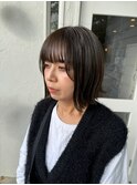 冬カラーのぱつっとボブ