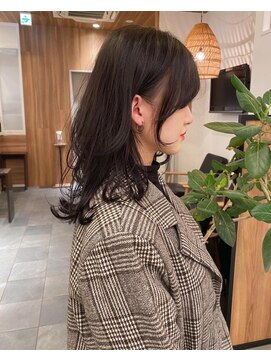 テュケー(TYCHE) たっぷりレイヤーのセミロング