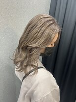 リリー ヘアーアンドビューティー(Lily) BLEACHcolor