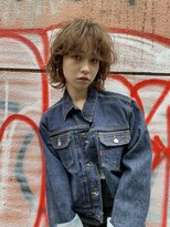 アデ オモテサンドウ(ade omotesando)&nbsp;UKな雰囲気漂うおしゃれ女子ウルフヘア