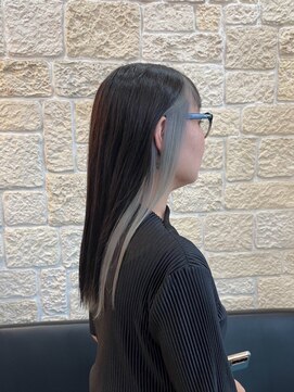 ヴァン カウンシル 川口店(VAN COUNCIL) サラ艶ストレート×インナーカラー シルバー/ミントベージュ#3