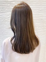 ポール(pole)&nbsp;札幌ロング　ブリーチ無しベージュ×レイヤーカット