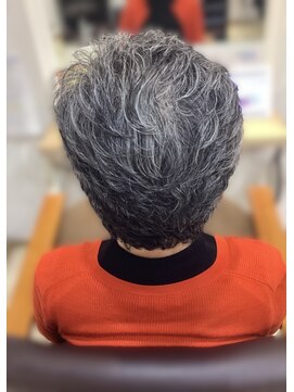 リベーヌプラス 絶壁解消/ひし形/くびれ/斜めバング/60代50代40代/ミセスヘア13B