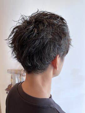 リフ(LIF by MIRROR TALK) 【簡単スタイリング】メンズパーマ/ツイストピンカール