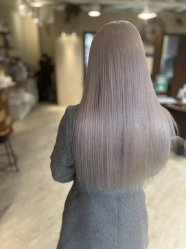 リー ヴィータ 上新庄(Lee Vita) 艶髪ハイトーンカラー☆