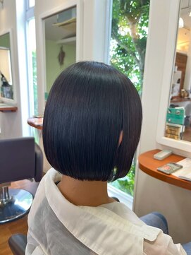 ビオトープミヨシ(Bio-Top MIYOSHI) まとまる◎はねない★ツヤボブカット