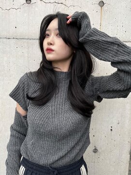 シーシンジュク 新宿南口(Sea shinjuku) ブルーブラック＋ヨシンモリヘア