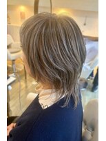 ビタミン(VITAMIN)&nbsp;大人の抜け感レイヤーショート/柔らかグレージュカラー