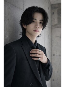 ベル 銀座5丁目店(Belle) センターパート/ツーブロック/フェザーパーマ/銀座駅