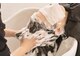エル(Ele’)の写真/【2月～新登場】カラーを楽しみ続けるための「菌活ヘッドスパ」。酵素の力で頭皮環境を整え、健やかな髪へ