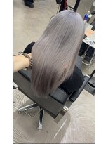 クペウイビ 心斎橋(cope'u yive)&nbsp;レイヤーカット/ハイトーン/デザインカラー/心斎橋/ブリーチ