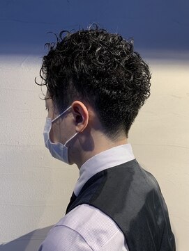 ロダット 横浜(LODAT by little) リバースガーリーパーマ【LODAT横浜】