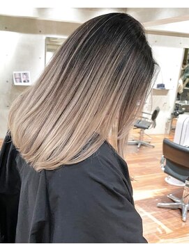 サイン 表参道(SIGN) [特別価格]カット+バレイヤージュカラー