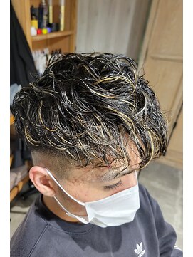 アンバーロイス 綱島(umber royce) フェード×スペインカール　rikuto