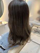 シダ(sida SAIIN) 10代20代30代セミロングコントラストハイライトグレージュ