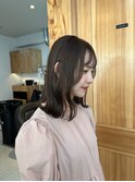 オリーブベージュカラー