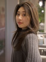 ビュートリアム 梅田(BEAUTRIUM)&nbsp;小顔レイヤー/鎖骨ロブ/くびれミディ/ミディアム/顔周りレイヤー