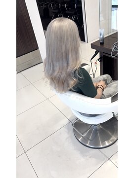 アース 甲府昭和店(EARTH) Whiteカラー