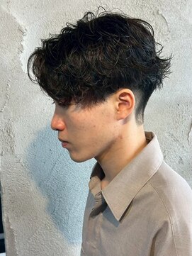 ニアウ 高崎店(Niau) MEN’S HAIR/サーフカール/刈り上げセンターパート/群馬高崎