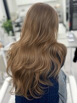 アマトウキョウスマートサロン(AMA TOKYO×Smart Salon)&nbsp;ヘーゼルベージュ　ブリーチなし　レイヤーカット　海外風