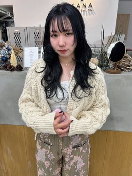 サナ(SANA) レイヤーカット/顔周りカット/透明感カラー/ブルーブラック