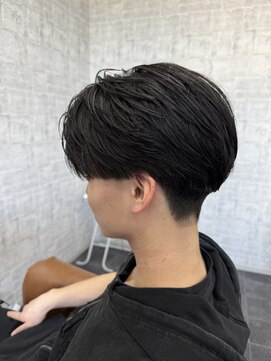 ユーエヌ(Un) フェザーショート