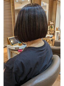 ヘアスタジオルース(HAIR STUDIO LUZ) 40代50代60代の大人ボブ/白髪ぼかしハイライト/堀江/北堀江