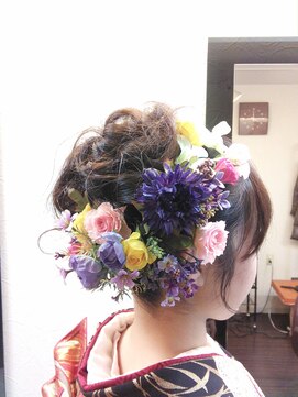 ヘアメイク ビス(Hair Make Bis.) アップ