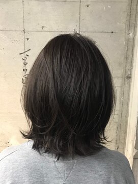 オッソ(OSSO) ダークグレーボブ_ネイビーカラーフレンチボブ