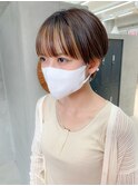 マッシュショート、インナーカラー、ベージュ、ハンサムショート