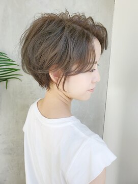 ルアーナ(LUANA) 束感、毛流れが魅力の色っぽショート★
