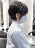 【斉藤 航人】髪が染められない黒髪女子高生の美人ショート