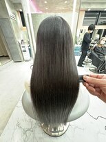 ロンドルーチェ 心斎橋(Lond luce)&nbsp;ダークアッシュ/ミディアムレイヤーカット［髪質改善/縮毛矯正］