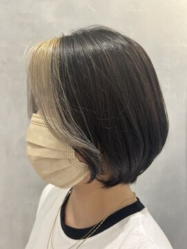 トッカ 中目黒店(tocca) ホワイトベージュフェイスフレーミングカラー