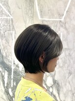 【大人女性へ向けた、上品ショートヘア】