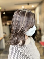 ウェリラバイハク(WeLila by haku)&nbsp;コントラストハイライト×レイヤーボブ