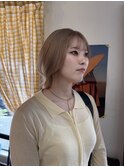 ケアブリーチミルクティーベージュウルフレイヤーカット韓国ヘア