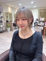 ヘアメイク シュシュ(Hair make chou chou) レイヤーボブブロンドヘアベージュカラー