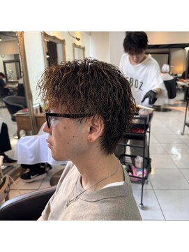 アイズ 海老名(AIZU) ツイストスパイラルパーマ　縦落ちツイスト　ツイストパーマ