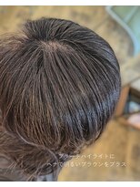 ナギ(Nagi)&nbsp;ブリーチハイライト×明るいブラウンヘナ