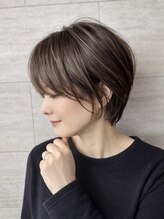 イートンクロップガーデン(Eton Crop Garden)&nbsp;横顔美人ひし形ショート